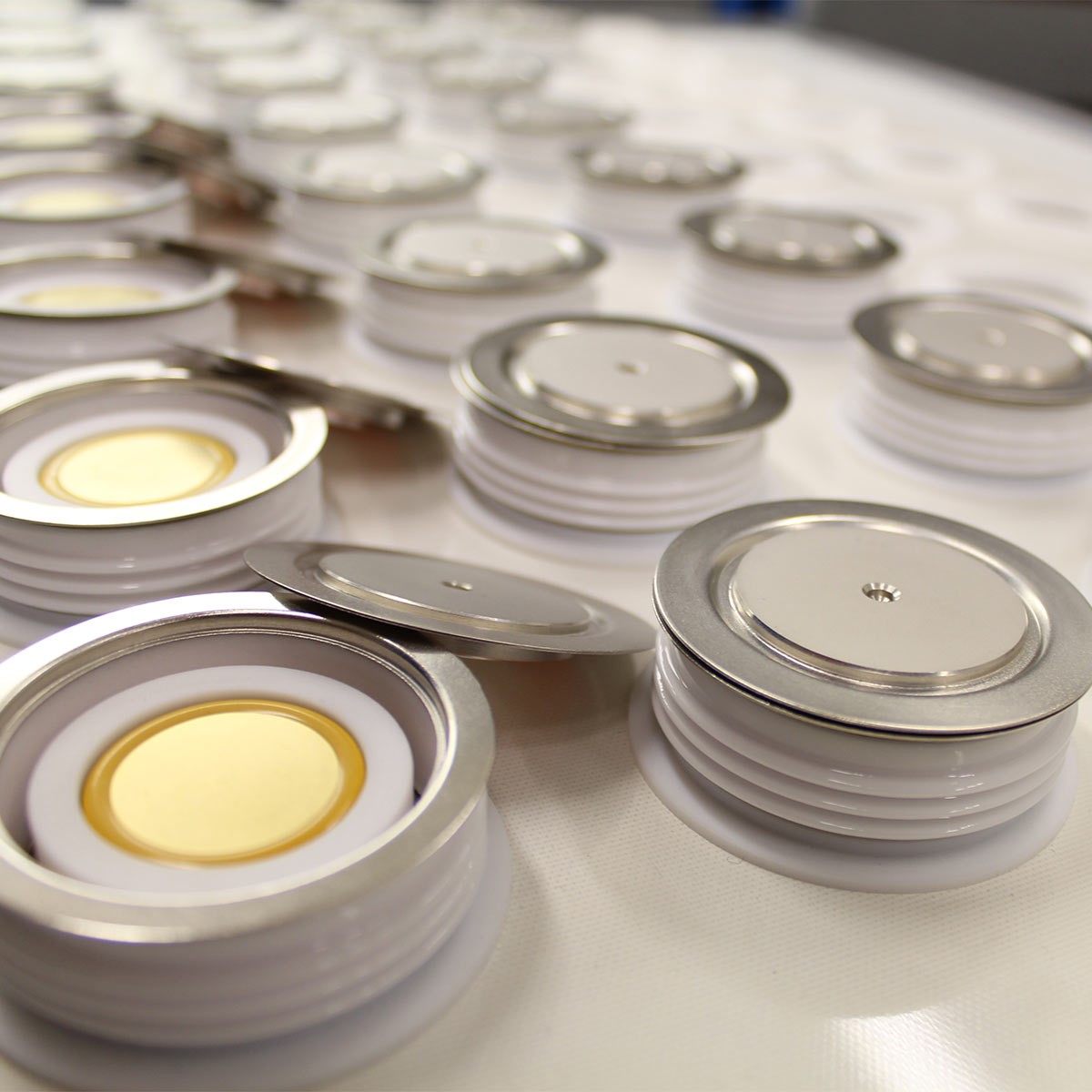 Fast recovery diodes